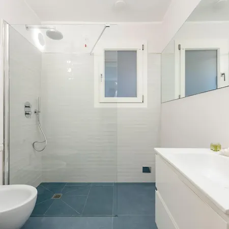 Macera Con Palestra E Golf Resté Italy * Rapallo